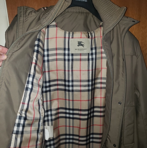Burberry Rain Coat - Picture 5 of 5